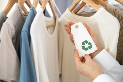 L'assessore regionale Barbara Mazzali ha visitato l'azienda di moda sostenibile (immagine simbolica in foto) Prism di Milano. 