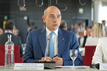 Il sottosegretario alla presidenza del Consiglio dei ministri, Alessandro Morelli, interviene a Palazzo Lombardia al convegno promosso da Ansfisa e intitolato ‘Prestazioni delle barriere: dai campi prova alla strada’