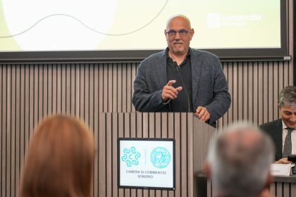 L'assessore della Regione Lombardia Massimo Sertori a Sondrio in un momento del suo intervento sulla valorizzazione della filiera dello sport 
