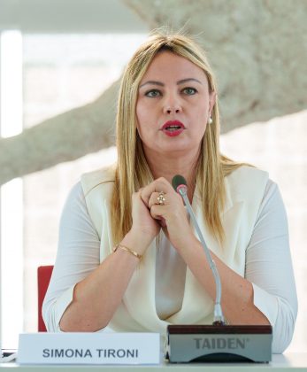 Simona Tironi (in foto) assessore a Istruzione, Formazione e Lavoro : Regione Lombardia favorisce l'internazionalizzazione dei suoi studenti: approvate tre delibere che promuovono la formazione all'estero