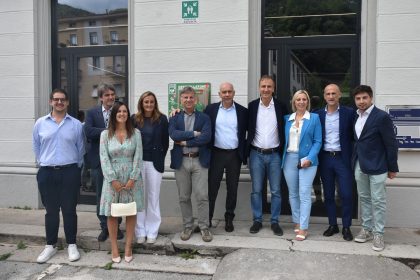 Gli assessori regionali Claudia Maria Terzi e Alessandro fermi hanno visitato la stazione di Asso, interessata da lavori di riqualificazione