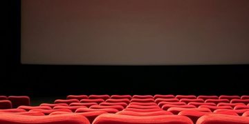 In foto un cinema, luoghi protagonisti del progetto regionale ‘Palchi e Schermi di Classe’