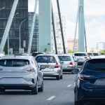 immagine generica di traffico per articolo su delibera di Regione lombardia che posticipa limitazioni agli euro5