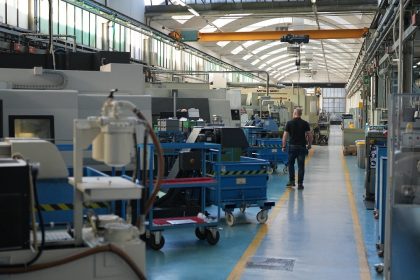 Regione Lombardia prosegue nella strategia a sostegno delle imprese mettendo in campo misure a favore del tessuto economico-produttivo