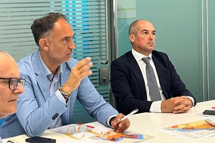 L'assessore Beduschi e il commissario Filippini durante l'incontro sulla Peste Suina Africana dove si è convenuto che vi siano le condizioni per chiedere all'Europa di allentare le restrizioni