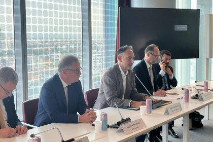 L'intervento dell'assessore Beduschi alla firma della nuova intesa per lo sviluppo della filiera del pioppo