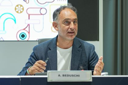 Presentata in Regione Lombardia la sesta edizione di ‘50 Sfumature di Pinot Noir’, la rassegna dedicata al tipico vino regionale: in foto l’assessore regionale all’Agricoltura, Sovranità alimentare e Foreste Alessandro Beduschi