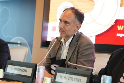 L'assessore Alessandro Beduschi alla presentazione, a Palazzo Lombardia, della Festa del Salame di Cremona 2025 