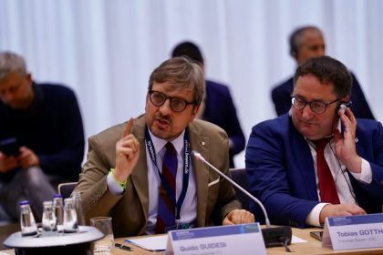 L’assessore allo Sviluppo economico di Regione Lombardia, Guido Guidesi, interviene a Monaco di Baviera all’assemblea annuale dell’Automotive Regions Alliance (ARA) in qualità di presidente