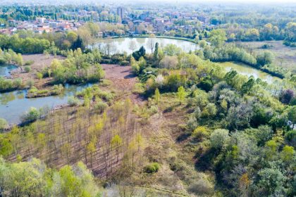 Una foto dall’alto del Parco delle Groane, in località Ceriano Laghetto, al centro dell'incontro fra l'assessore La Russa e i comandanti delle polizie locali
