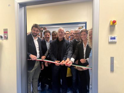 L’inaugurazione della nuova sala di emodinamica del Presidio Ospedaliero Pio XI di Desio (Monza e Brianza) alla presenza dell’assessore regionale Bertolaso, in foto durante il taglio del nastro alla cerimonia di presentazione