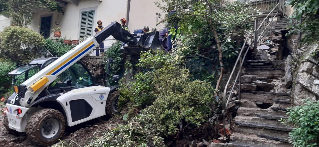 La colonna mobile di Regione Lombardia interviene per aiutare la popolazione colpita dal maltempo in provincia di Como
