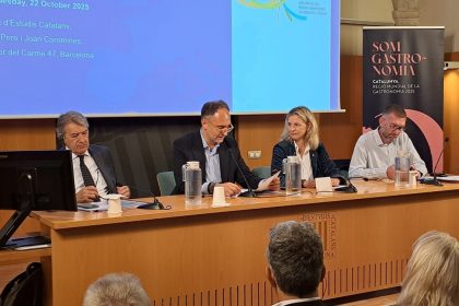 L'assessore all'Agricoltura, Sovranità alimentare e Foreste della Regione Lombardia, Alessandro Beduschi, interviene a Barcellona all'Assemblea generale di Arepo (Associazione delle Regioni europee dei prodotti d'origine) di cui è il presidente