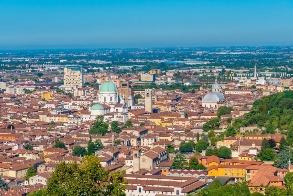 Da Regione Lombardia via libera allo schema di accordo per la messa in sicurezza, a Brescia (in foto veduta panoramica della città), dell'area denominata 'Chiosco'.