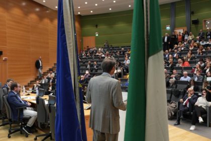 Fontana a convegno su vaccino influenza 2025