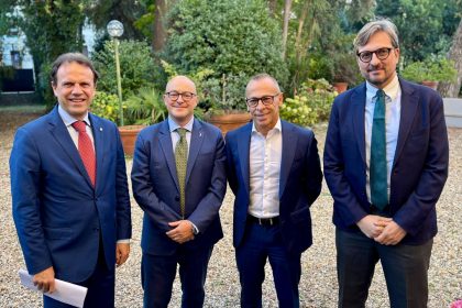 L’assessore allo Sviluppo economico di Regione Lombardia, Guido Guidesi, ha preso parte a Genova alla nuova sessione della Cabina Economica del Nord-Ovest. Ai lavori hanno partecipato anche il presidente della Regione Liguria, Marco Bucci, l’assessore piemontese alle Attività produttive, Andrea Tronzano, e l’amministratore delegato di Ansaldo Energia, Fabrizio Fabbri.