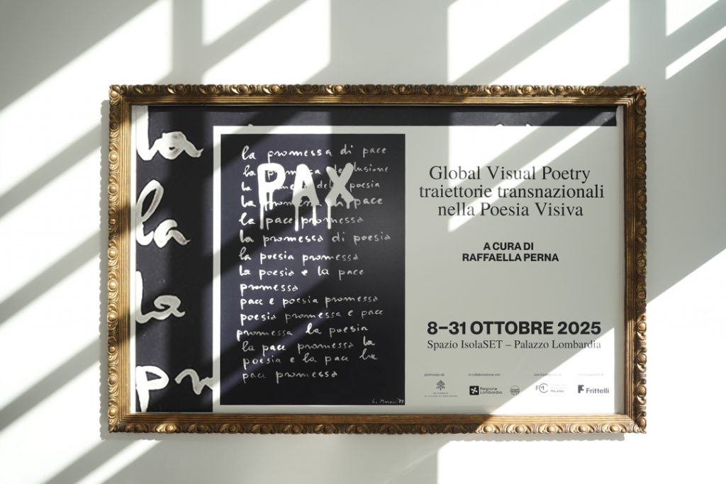 In foto una grande locandina della nuova mostra allestita a Palazzo Lombardia e promossa dalla Santa Sede sulla poesia visiva