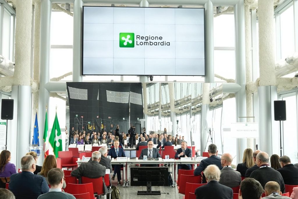 L’assessore regionale ai Trasporti e Mobilità sostenibile, Franco Lucente, interviene a Palazzo Lombardia al convegno ‘Infrastrutture e Trasporti per le Olimpiadi Milano Cortina 2026’