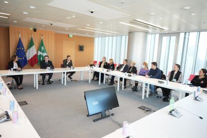 La giuria del premio ‘Lombardia è Ricerca’ riunitasi a Palazzo Lombardia insieme al presidente della Regione Lombardia, Attilio Fontana, e l’assessore all’Università, Ricerca e Innovazione, Alessandro Fermi