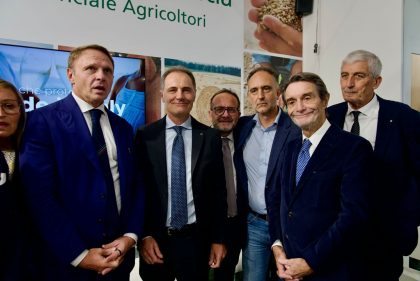 Il presidente della Giunta regionale, Attilio Fontana, l'assessore regionaleall'Agricoltura, Sovranità alimentare e Foreste, Alessandro Beduschi, e il ministro dell'Agricoltura, Francesco Lollobrigida, in occasione della Fiera Agricola Zootecnica di Montichiari