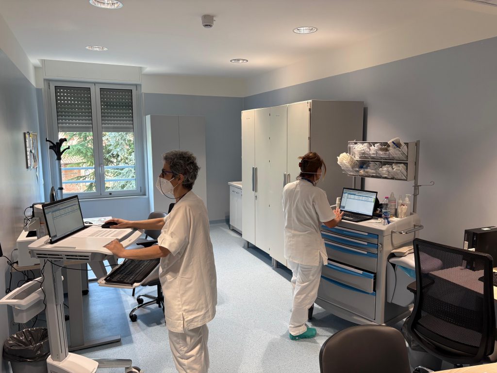 L’assessore regionale al Welfare Guido Bertolaso ha inaugurato l’ospedale di comunità di Calcinate, in provincia di Bergamo, in foto l’interno della struttura
