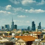 immagine di Milano dall'alto: in città sono state disattivate le misure temporanee anti inquinamento.