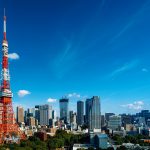 veduta grattacieli di tokyo città in cui si trova in missione il governatore della Lombardia per attività di cooperazione