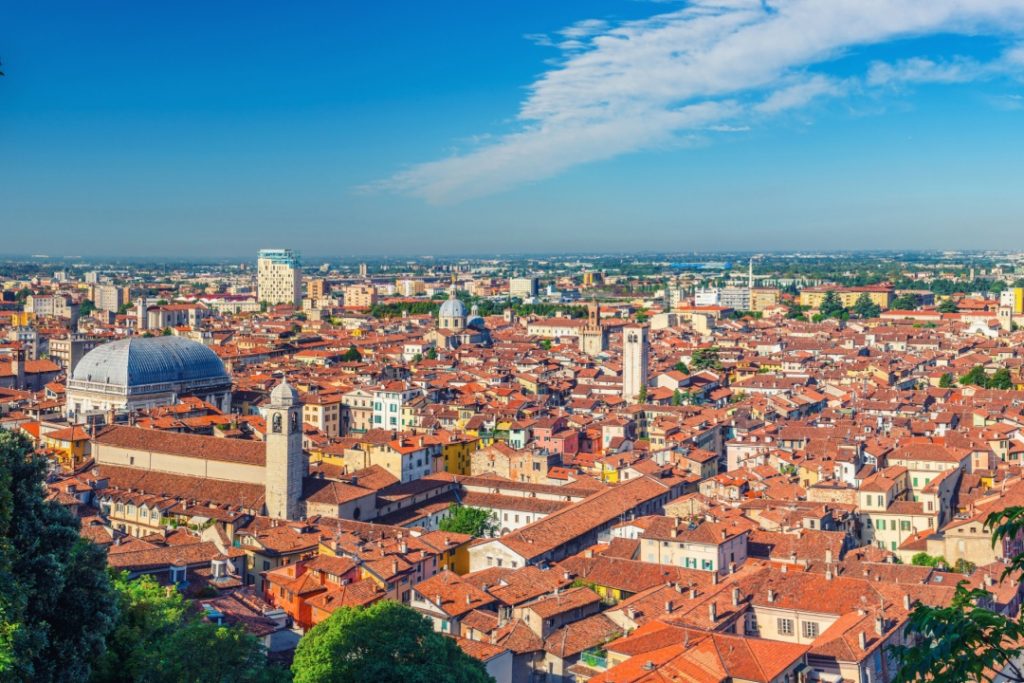 Visita nelle sedi Arpa Lombardia Brescia e Darfo Boario Terme dell'assessore regionale Giorgio Maione per celebrare i 25 anni di attività . Presenti anche la presidente di Arpa Lombardia Lucia Lo Palo e il direttore generale Fabio Cambielli.