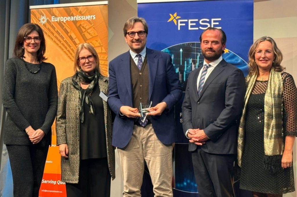 A Copenaghen l'assessore Guidesi ha ricevuto un premio europeo per la misura 'Quota Lombardia' in sostengo delle imprese lombarde