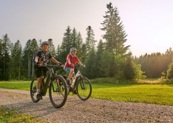 Cicloturismo Franciacorta, in arrivo 30 colonnine per bici elettriche