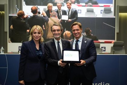 presidente Fontana con i vertici di Arpa Lombardia per il 25 anniversario dell'agenzia