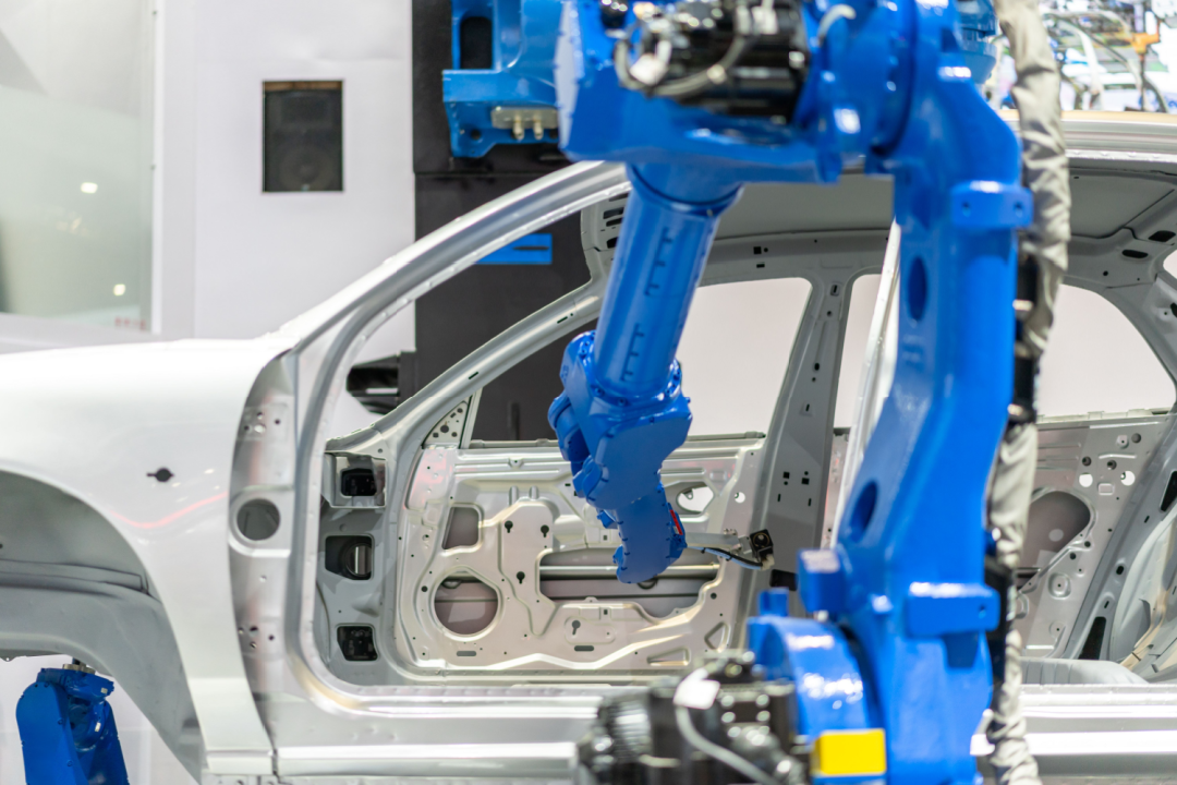 Regione Lombardia avverte l’UE sul rischio deindustrializzazione