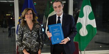 Il presidente della Regione Lombardia, Attilio Fontana, e il ministro per le Riforme istituzionali e la Semplificazione normativa, Maria Elisabetta Alberti Casellati, hanno firmato a Palazzo Lombardia il nuovo ‘Protocollo per la semplificazione normativa’