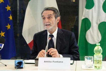 Il presidente della Regione Lombardia, Attilio Fontana, e il ministro per le Riforme istituzionali e la Semplificazione normativa, Maria Elisabetta Alberti Casellati, hanno firmato a Palazzo Lombardia il nuovo ‘Protocollo per la semplificazione normativa’