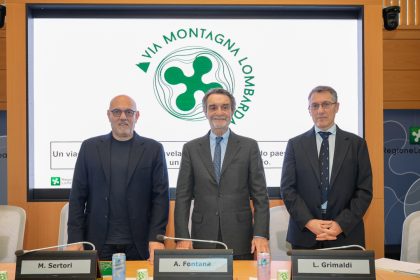 In foto il presidente della Regione Lombardia, Attilio Fontana e l’assessore regionale alla Montagna, Massimo Sertori durante la conferenza stampa di presentazione della ‘Via Montagna Lombarda’