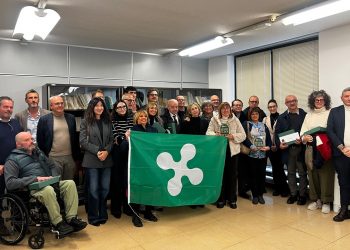 L'assessore regionale allo Sviluppo economico, Guido Guidesi, ha premiato 25 'nuove' attività storiche della provincia di Lodi