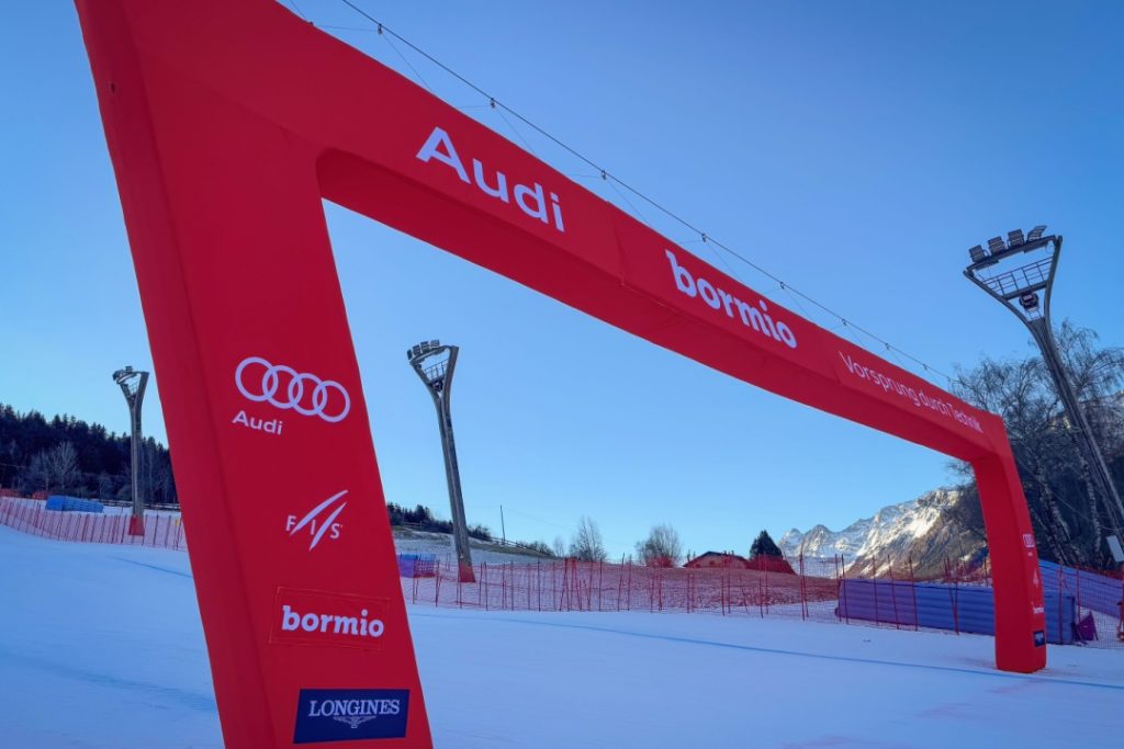 Giornata di rilievo per la Valtellina, in vista delle Olimpiadi inaugurati a Bormio  lo 'Stelvio Olympic ski' e 'Pentagono center'.