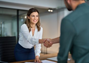 Regione Lombardia prosegue nel sostegno della nascita di nuove imprese confermando due misure strategiche finanziate con 11 milioni di euro