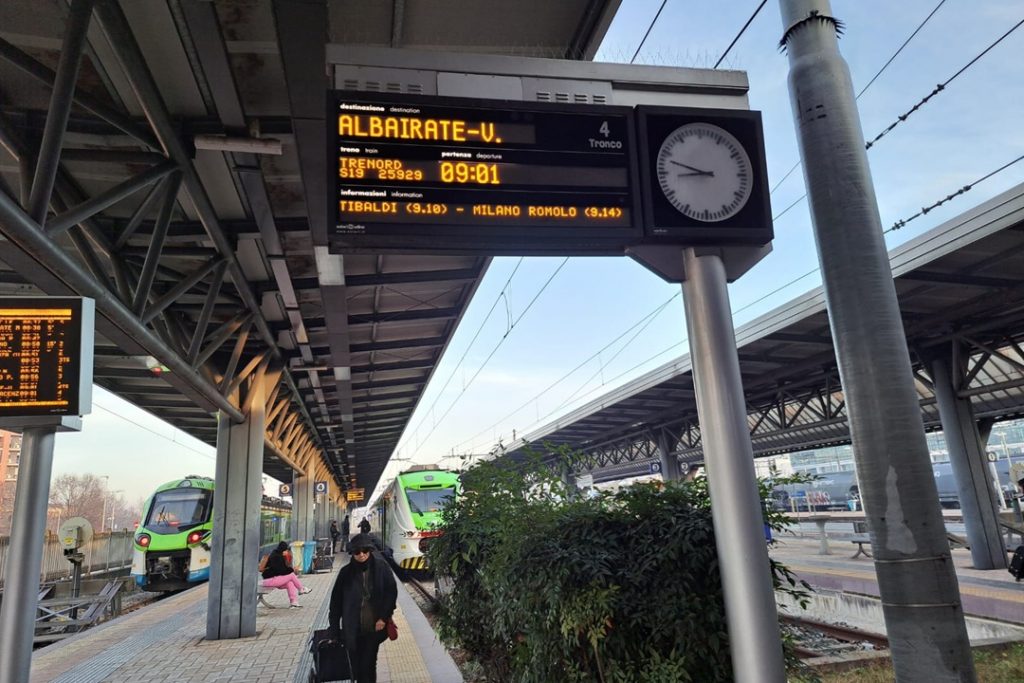 L’assessore regionale ai Trasporti e Mobilità sostenibile, Franco Lucente, ha effettuato il viaggio inaugurale della nuova linea ferroviaria suburbana S19 Milano Rogoredo - Albairate