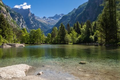 Promuovere il turismo sostenibile in Valtellina (in foto uno scorcio) coinvolgendo operatori del settore e studenti è l’obiettivo del progetto ‘Soggiorni Stellati’
