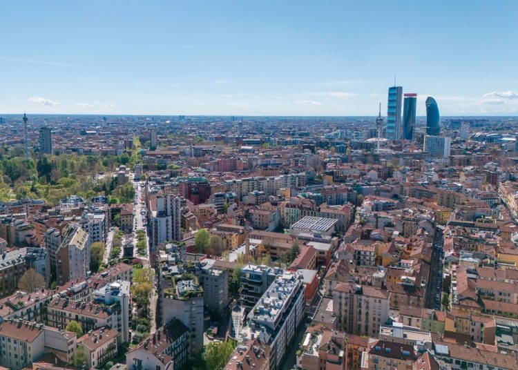 veduta di Milano dall'alto dove sono state disattivate misure antinquinamento