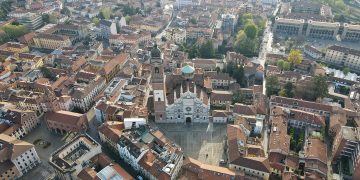 veduta di Monza dall'alto da abbinare ad articolo su misure antinquinamento
