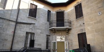 LNews-Foto/Video. MILANO, INAUGURATA SEDE FEDERAZIONE ITALIANA SPORT INVERNALI (FISI) IN EDIFICIO ALER. PRESIDENTE FONTANA E ASSESSORE FRANCO: INTERVENTO CHE UNISCE EREDITÀ OLIMPICA E RIGENERAZIONE URBANA