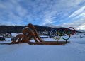 il simbolo a 5 cerchi delle Olimpiadi fotografato a Livigno in occasione dell'arrivo della Fiamma Olimpica