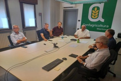 L'assessore Alessandro Beduschi a Confagricoltura Mantova che vede il passaggio di presidenza da Alberto Cortesi ad Andrea Pagliari