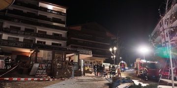 Il luogo della tragedia a Crans-Montana (nella foto Ansa) in Svizzera per cui la Protezione civile della Lombardia si è mobilità anche con psicologhe dell'emergenza