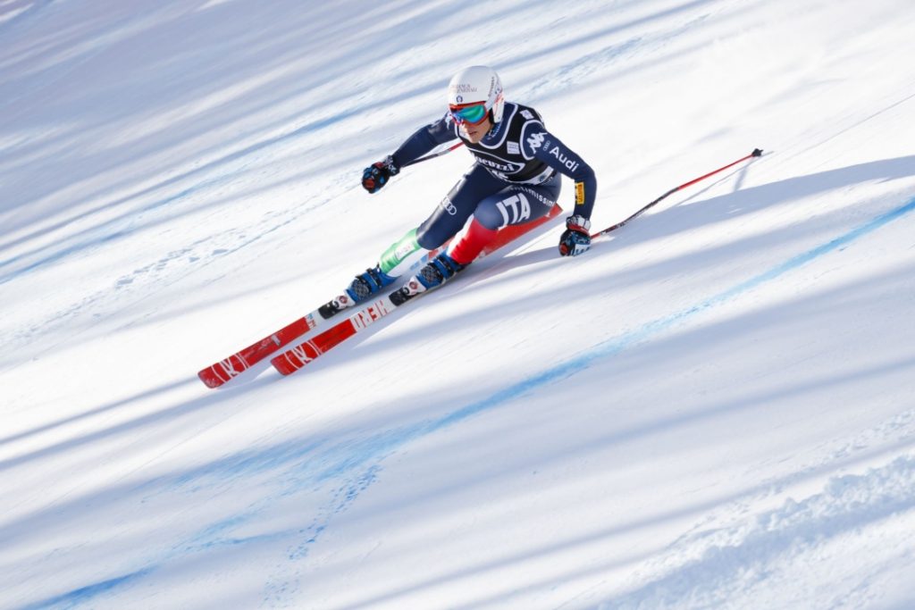 Federica Brignone alla consegna del premio Rosa Camuna 2025. aveva garantito al presidente della Regione Lombardia di tornare presto sugli sci: alla vigilia delle Olimpiadi ha mantenuto la promessa.