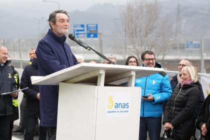 Il presidente della Regione Lombardia Attilio Fontana nel corso della cerimonia di inaugurazione del nuovo ponte Manzoni di Lecco