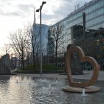 L’opera 'Cuore di Marmo', (in foto) di Paolo Merli realizzata dall'azienda Merli Marmi di Voghera (Pavia) e donata a Regione Lombardia per celebrare l'iniziativa 'Cuori Olimpici'.
