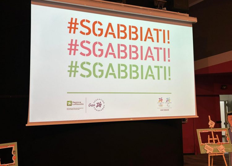 La premiazione delle scuole vincitrici del progetto #Sgabbiati premiate in un evento di Regione Lombardia a Sondrio